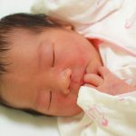 新生児の鼻に出来る白いプツプツは何?心配ないもの?