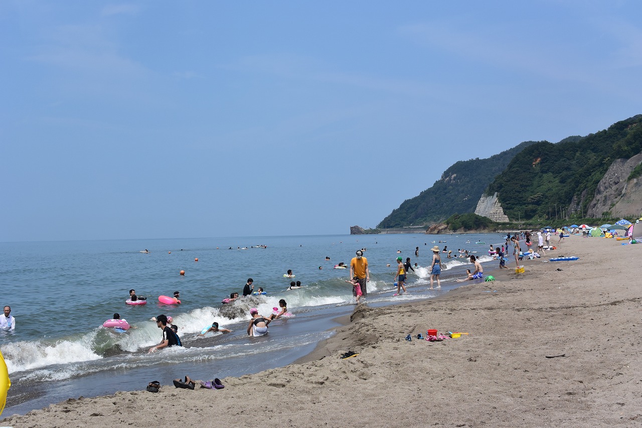 新潟 遠浅が嬉しい野積海岸で子連れ海水浴 と寺泊で海の幸を満喫の夏旅あれこれ はれうさぎの耳より情報ブログ