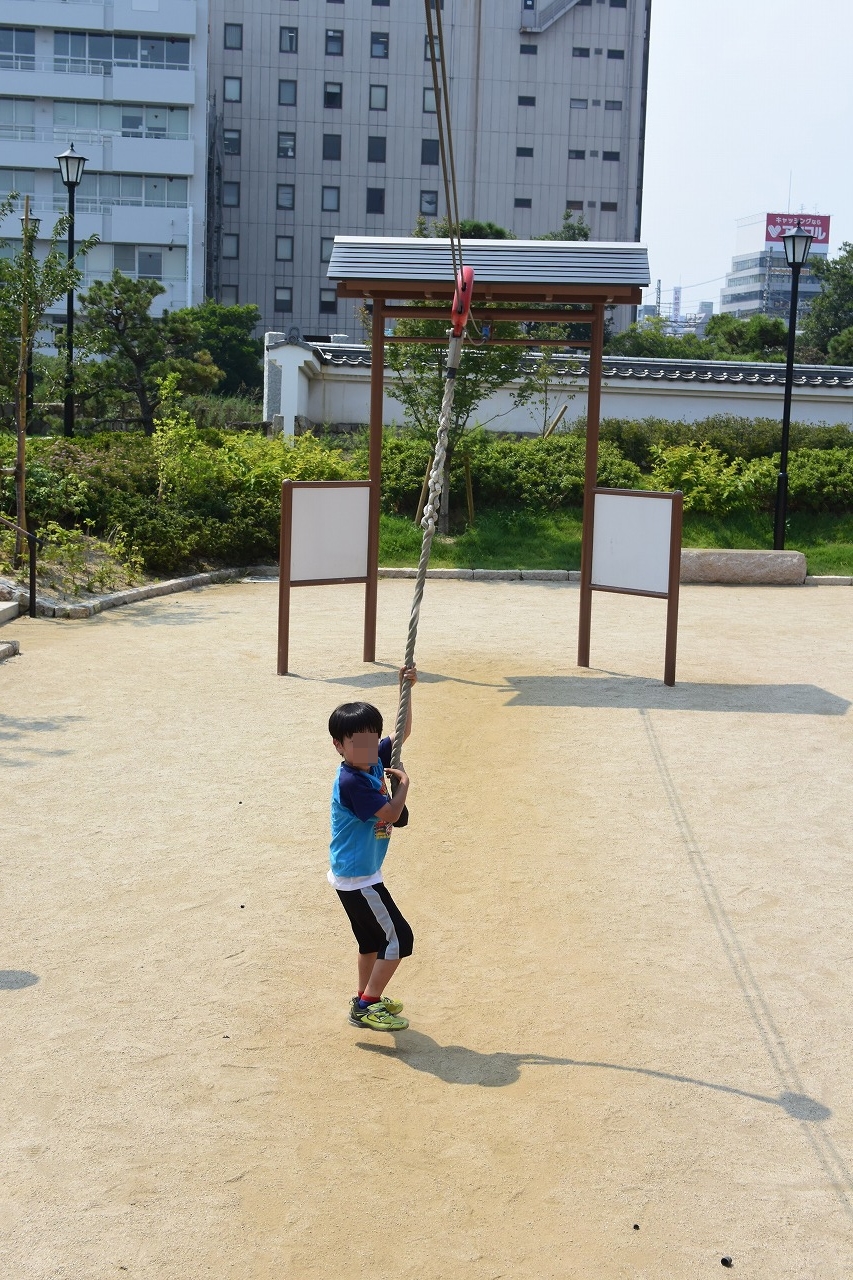 尼崎城の忍者修行ができるアスレチック公園